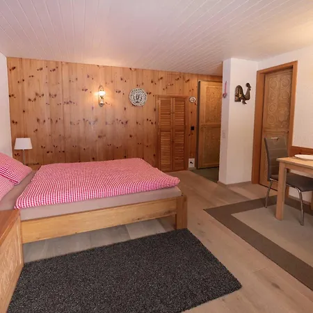 Mom - Alpine Boutique Apartments, Gletscher, Eiger View Terrace جريندلوالد