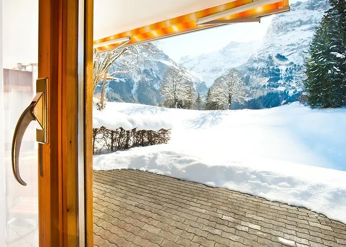 Mom - Alpine Boutique Apartments, Gletscher, Eiger View Terrace Apartment *